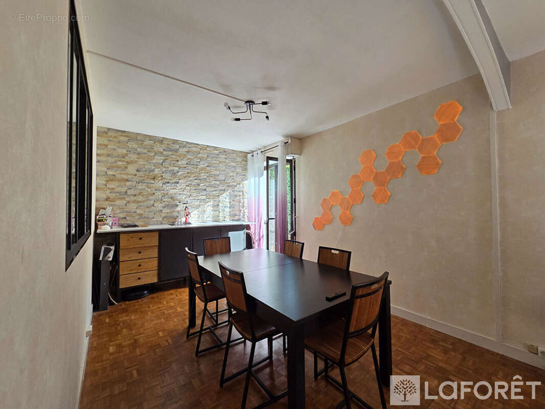 Appartement à GIF-SUR-YVETTE