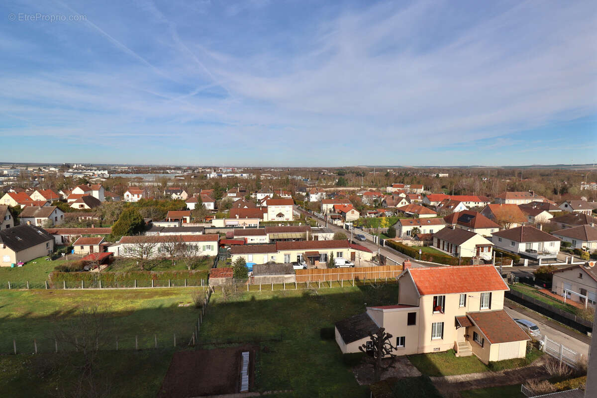 La chapelle st luc - appartement t4 avec balcon - photo 8