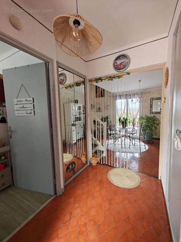 Maison à SOLLIES-VILLE
