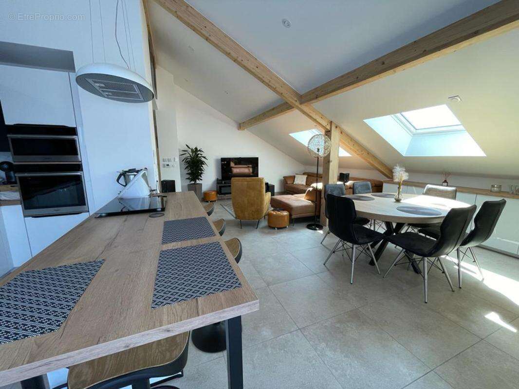 Appartement à DOUVAINE