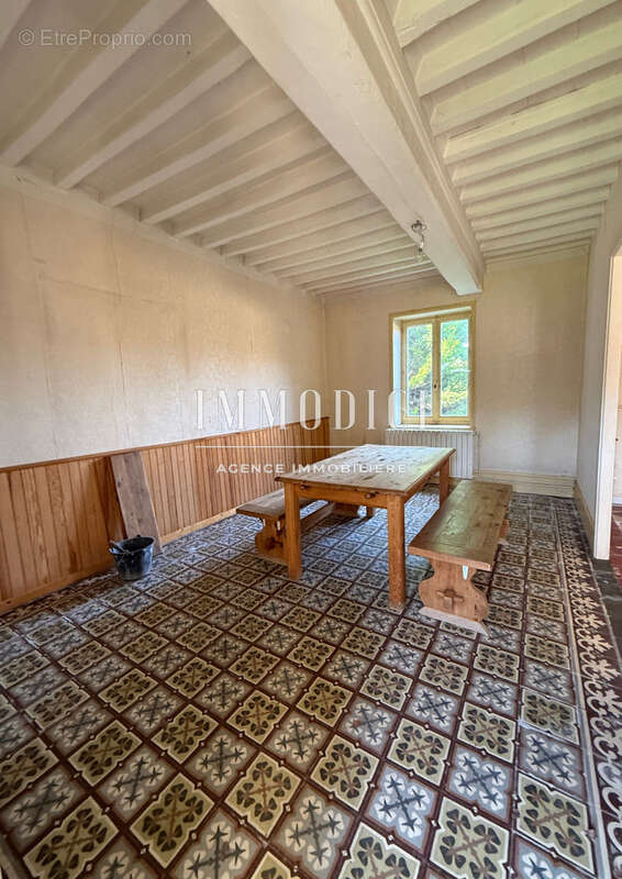 Maison à LURCY