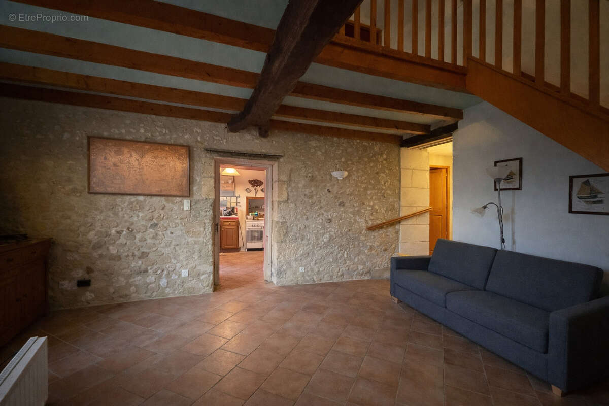 Maison à SAINT-PRIVAT-DES-PRES