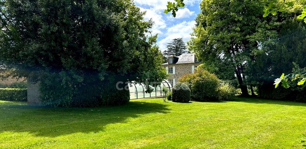 Maison de maitre à vendre 13 pièces LANOUAILLE (24) 2.6 hectares - photo 62