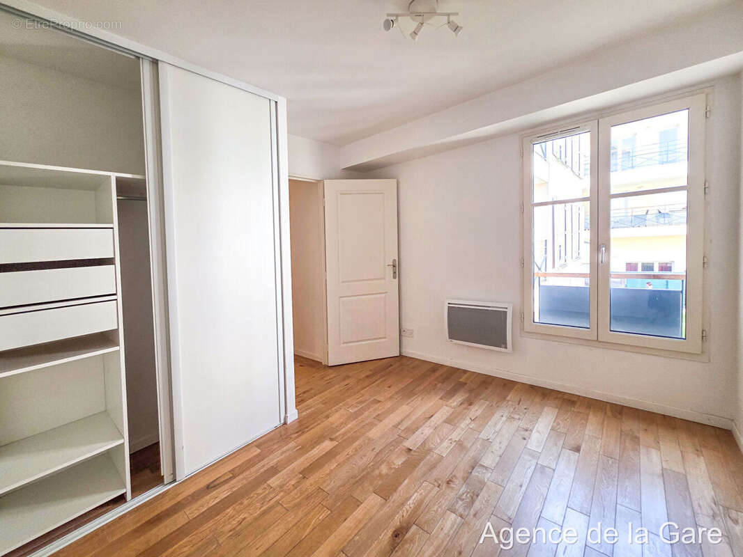 Appartement à MAISONS-LAFFITTE