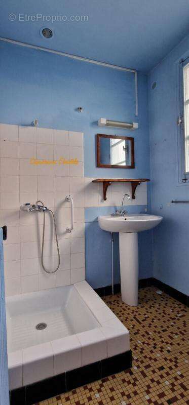 Maison à TERRASSON-LAVILLEDIEU