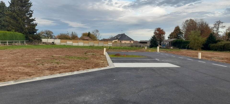 Terrain à LE NEUBOURG