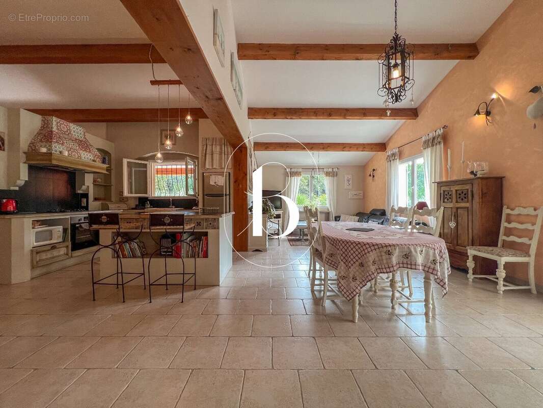 Maison à GOUDARGUES