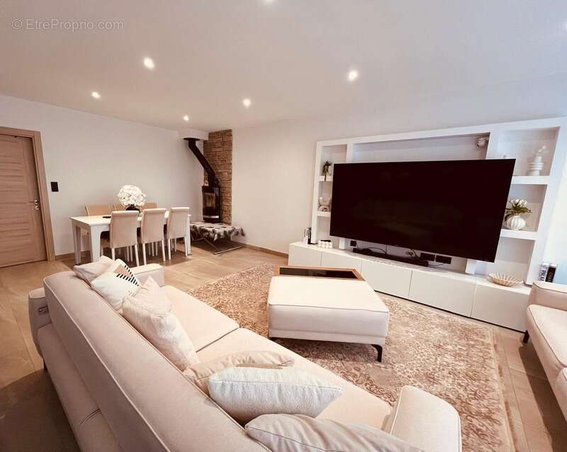 Maison contemporaine 2024 MEUCON – DPE A/A – Tout à pied, confort et prestations de qualité - photo 5