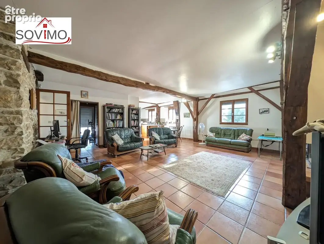 Authentique maison de campagne indépendante avec gîte, piscine et grand terrain en face - photo 2