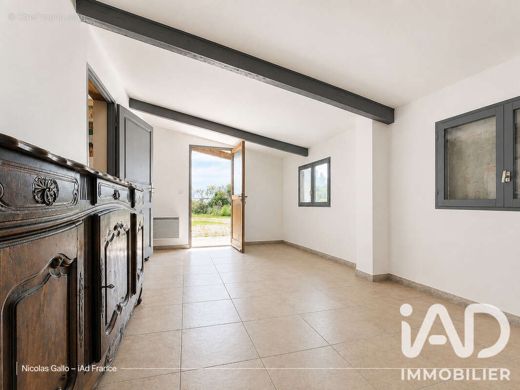 Maison 115 m² à Targon  - photo 3