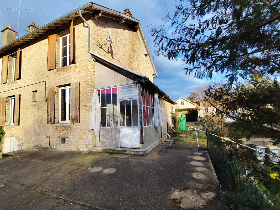 Maison à SAINT-BENOIT