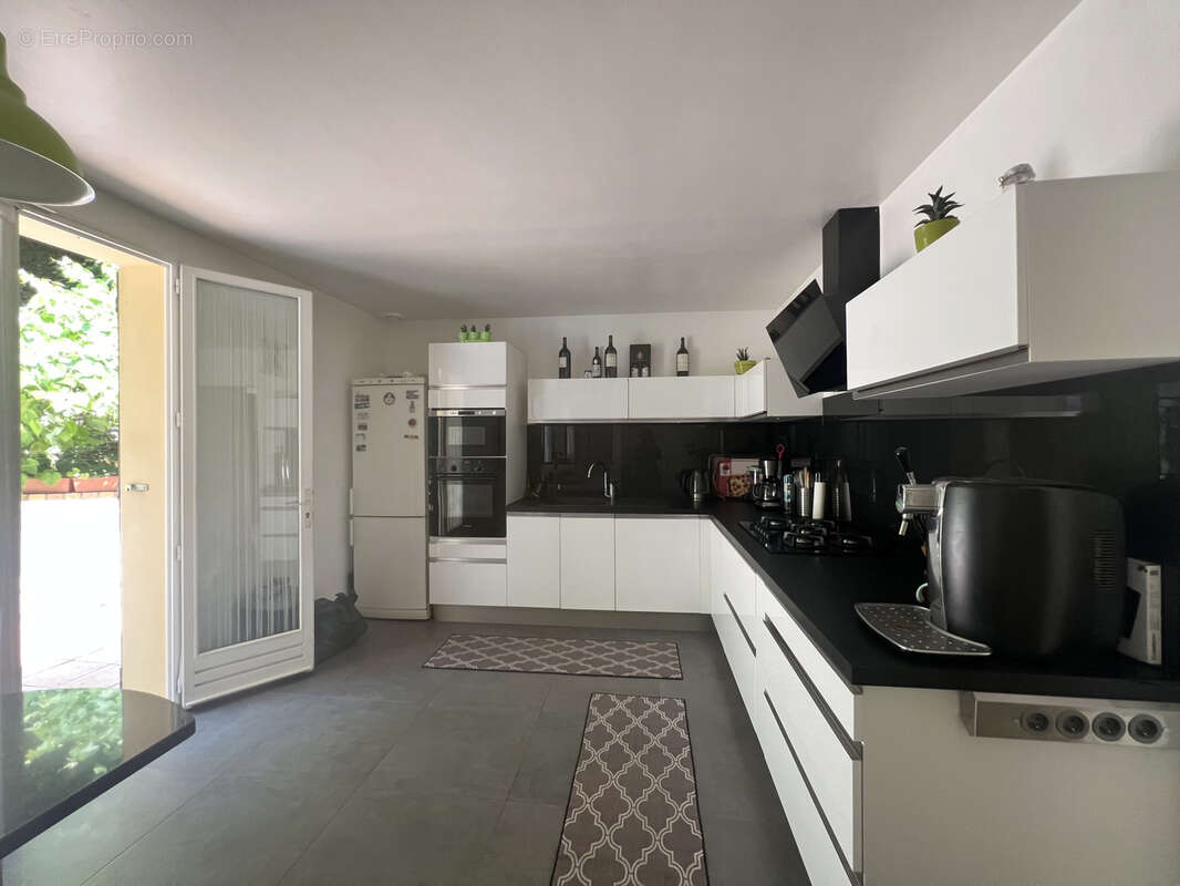 Maison à VAUX-SUR-SEINE