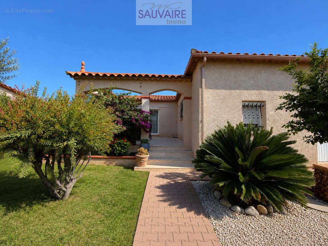 Villa 4 faces de plain-pied avec 3 chambres et garage - photo 2