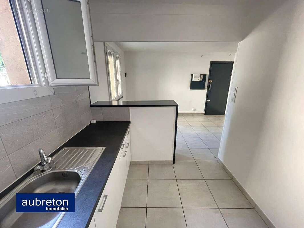 Appartement 35 m² à Grenoble  - photo 4