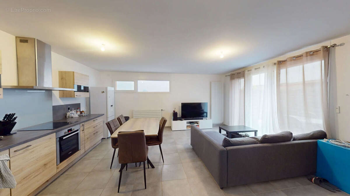 Appartement à GIERES