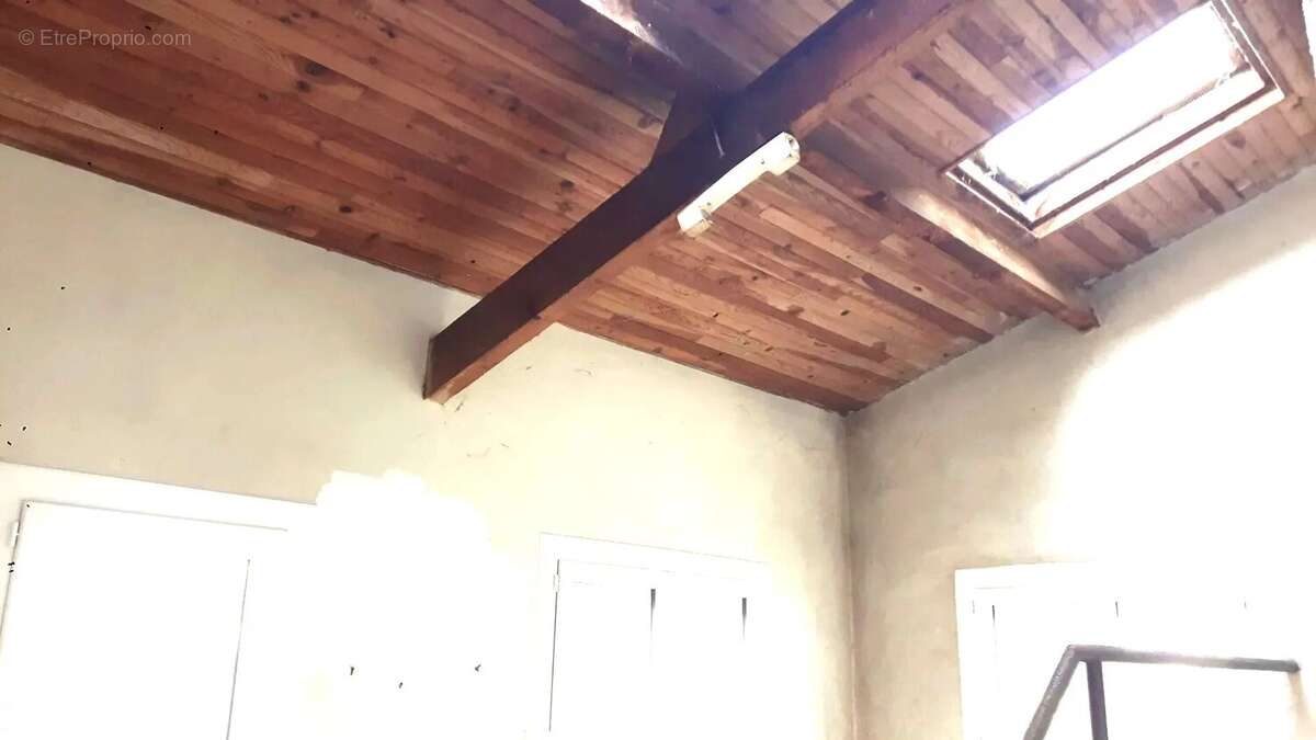 Maison à BUSSIERE-POITEVINE