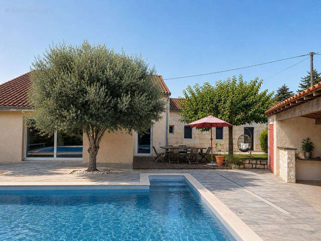 A vendre, superbe maison type provençale à Champcevinel 24750 - photo 2