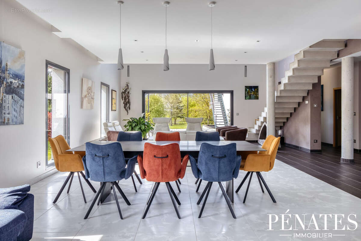 Maison à SAINT-MARTIN-DE-BOSCHERVILLE