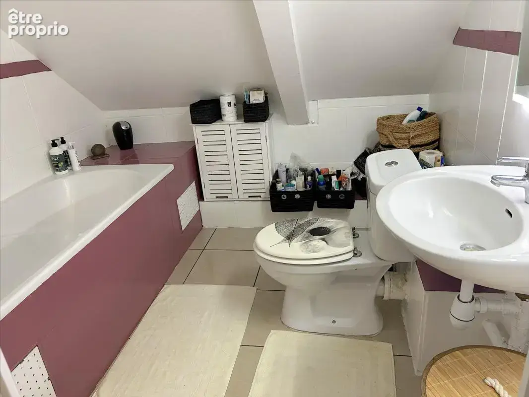 Saint Paul centre ville Appartement T3 traversant et lumineux - photo 11