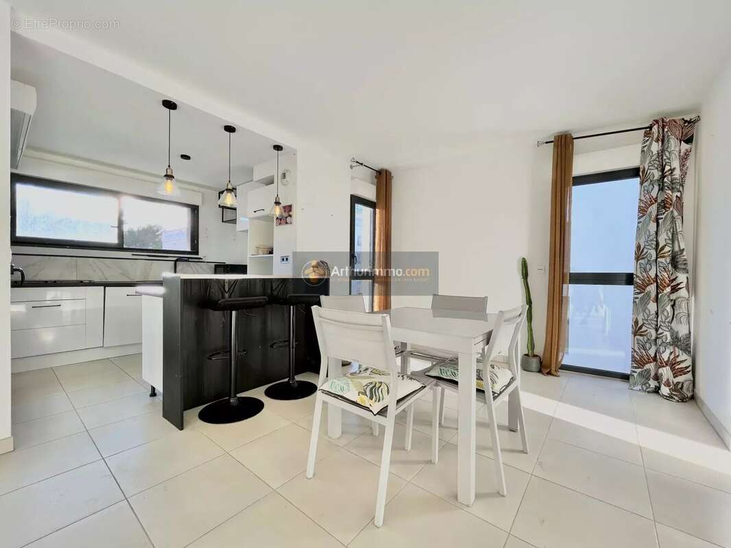 Appartement à FREJUS