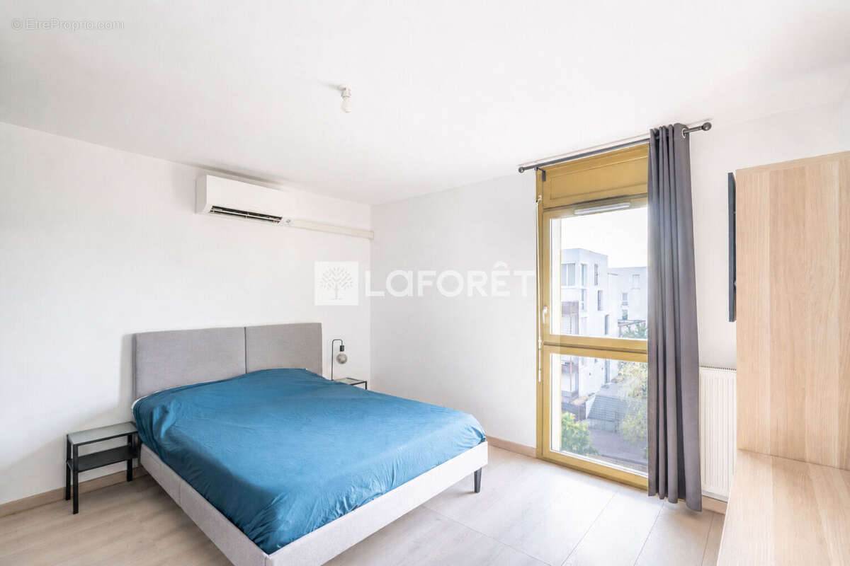 Juvisy-sur-Orge - Duplex 5 pièces de 93 m²  - terrasse de 22 m² - deux parkings et une cave - photo 6