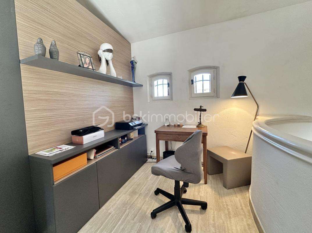 Cannes - petit juas - a vendre -  villa de charme 177m2 - jardin, piscine chauffée, double garage - au calme a 10min de la crois - photo 12