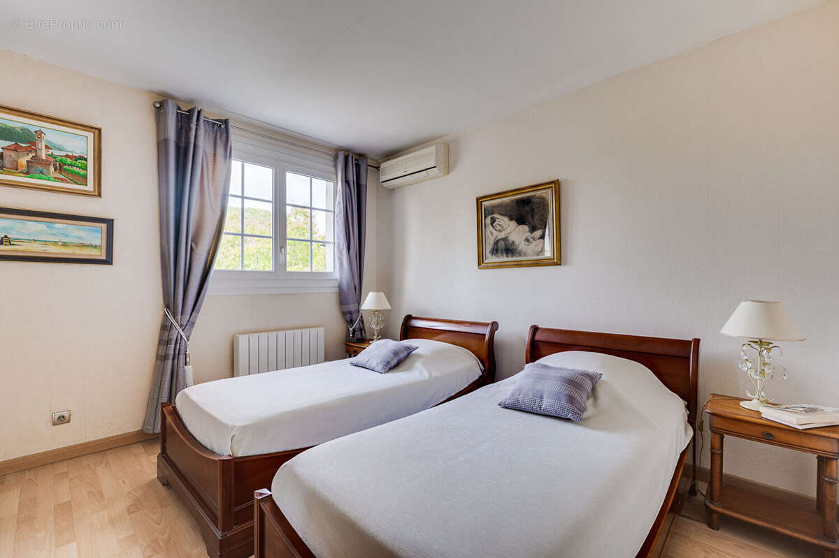 Maison 5 pièces à vendre à Pibrac - Quartier calme et bien desservi - photo 13
