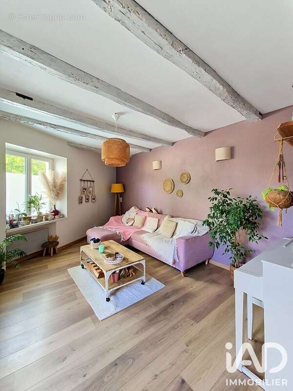 Maison 78 m² à Nuaille-D'aunis  - photo 2