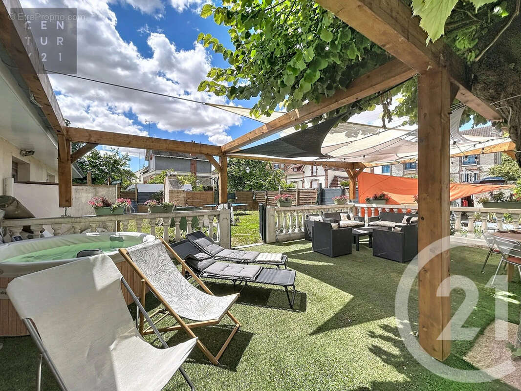 Maison 331 m² à Troyes  - photo 4