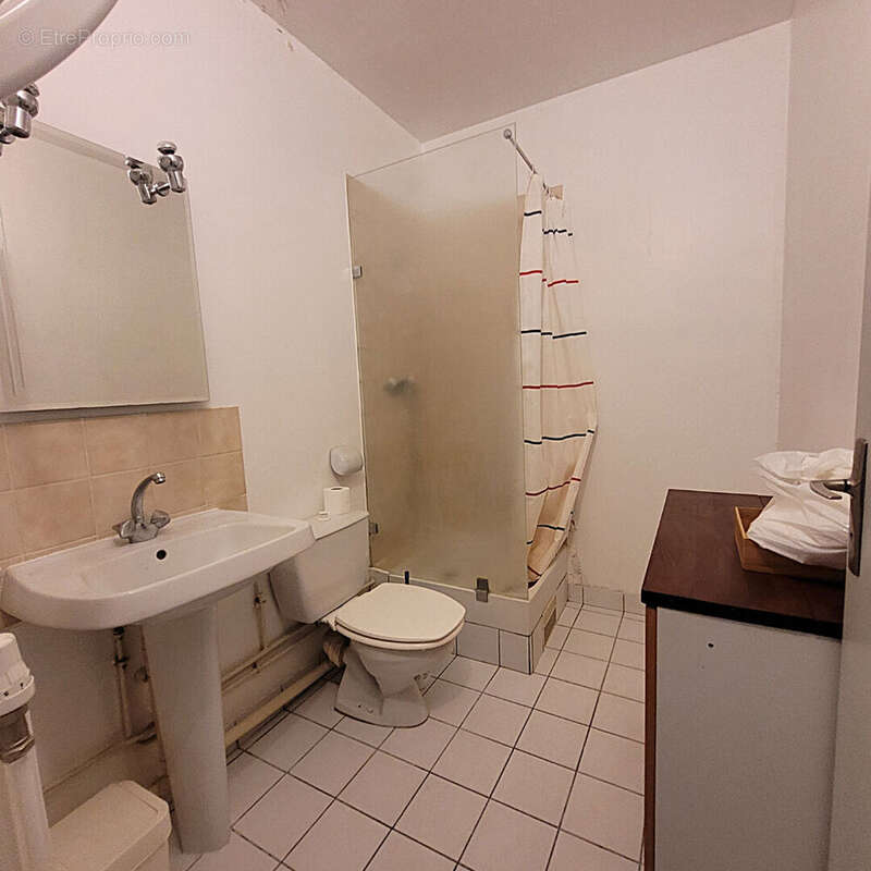 Studio meublé de 29,72 m² en plein centre-ville - photo 5