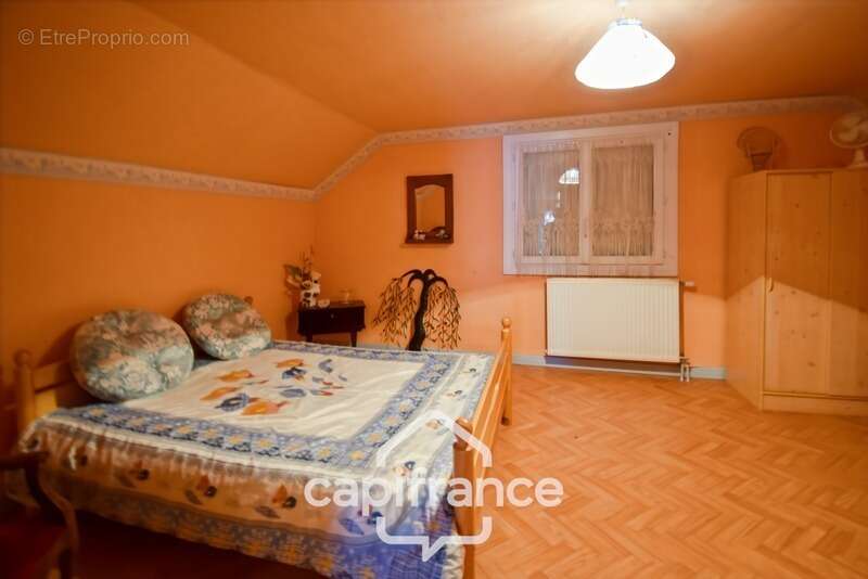 Maison à SAINT-GERMAIN-DU-BOIS