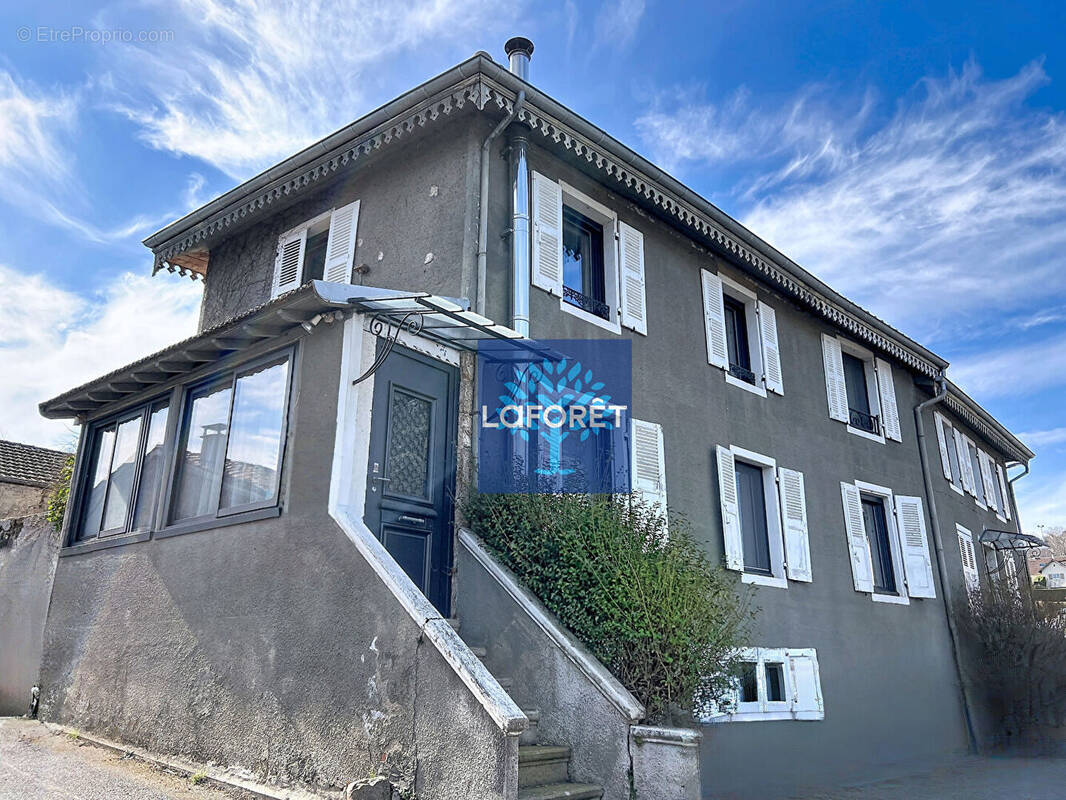 Maison à SAINT-JEAN-SOLEYMIEUX