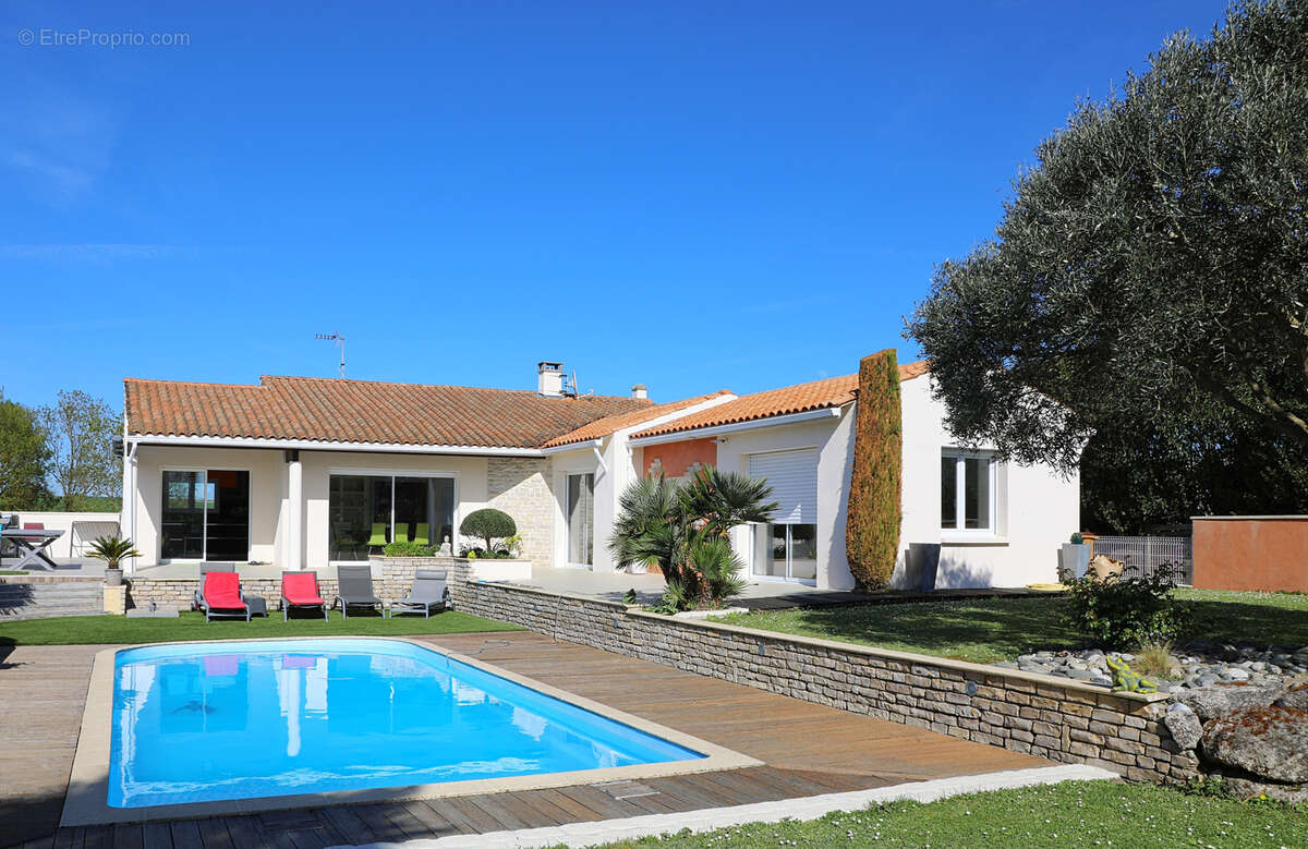 Maison à MESCHERS-SUR-GIRONDE
