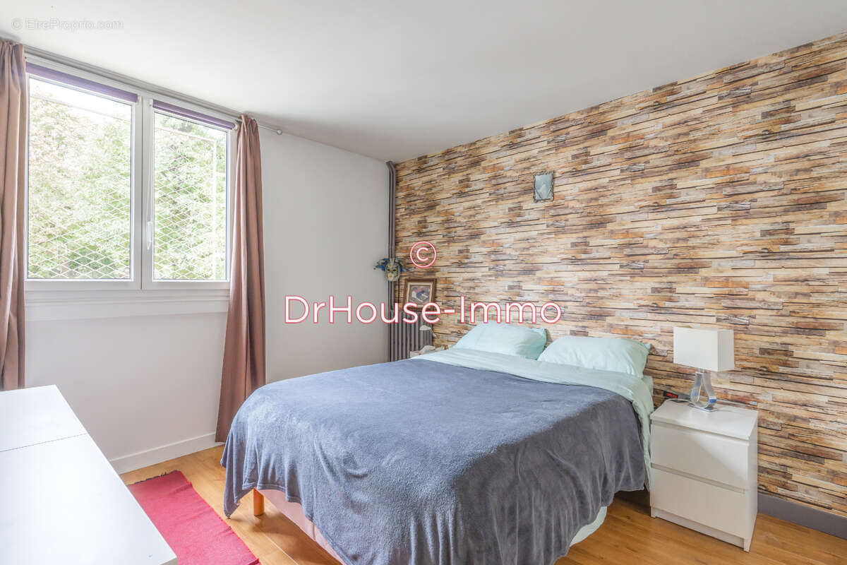 Appartement à LA CELLE-SAINT-CLOUD