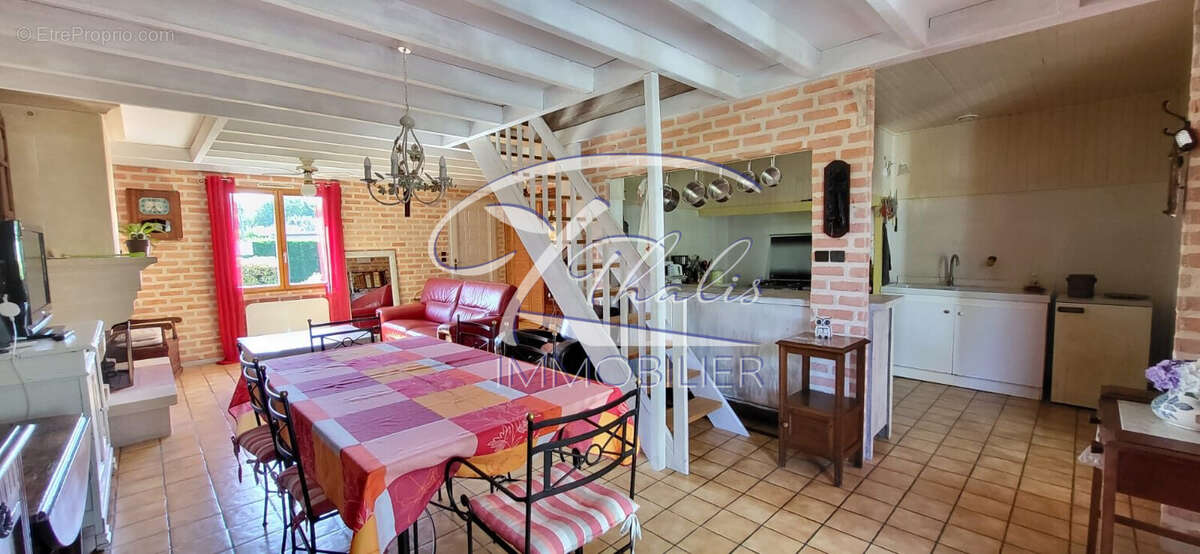 Maison à LA LANDE-DE-FRONSAC