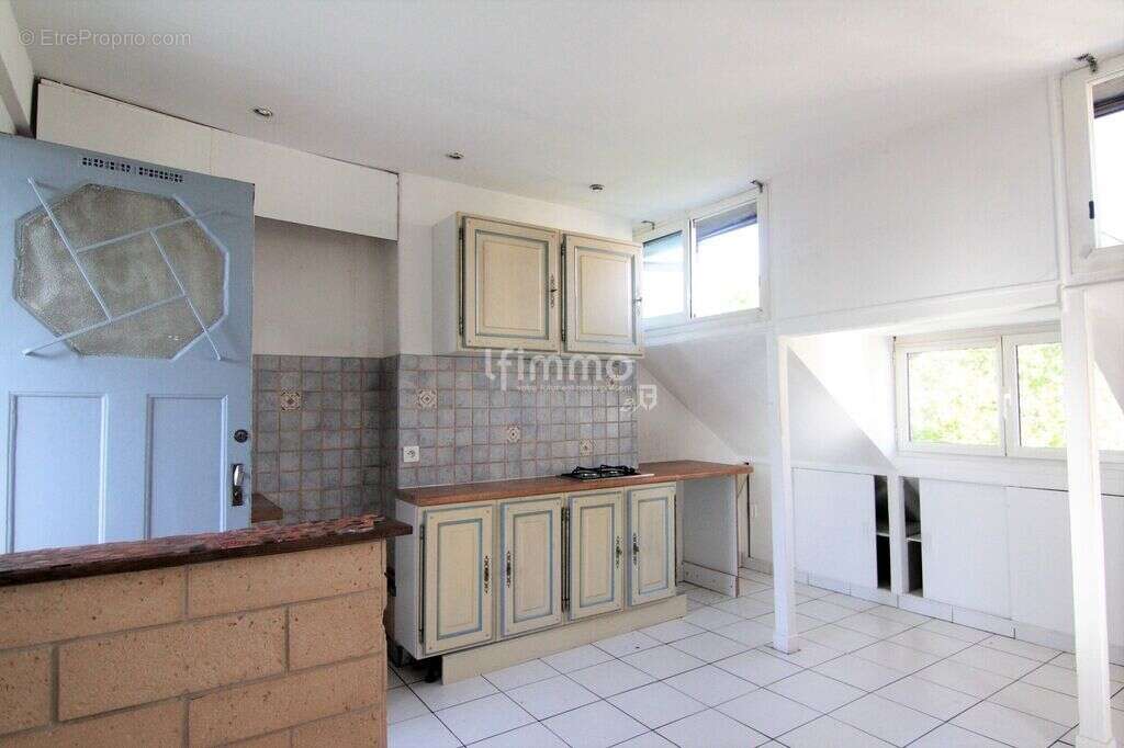 Appartement à HOUILLES