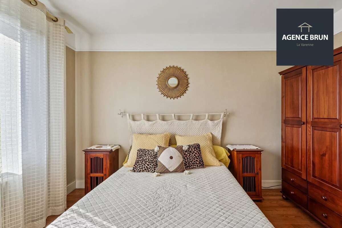 Appartement à SAINT-MAUR-DES-FOSSES