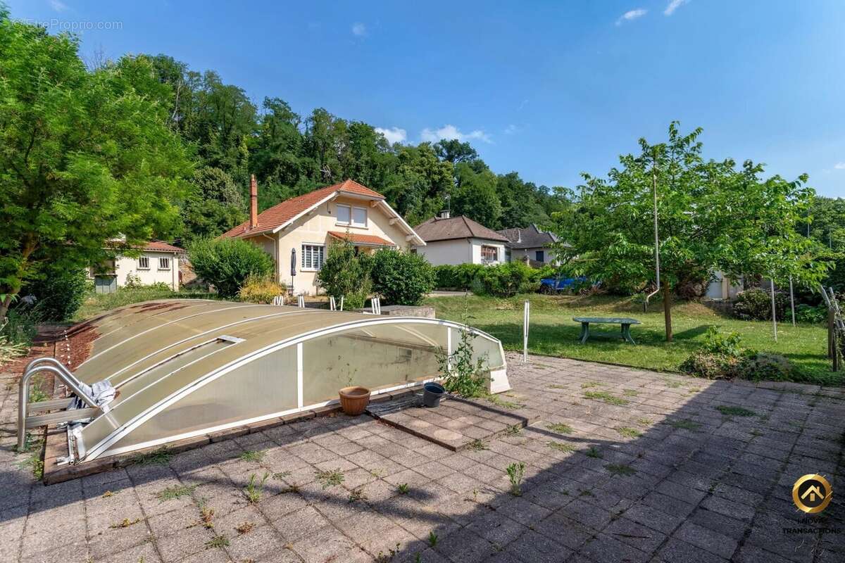 Maison 6 pièces de 150 m² en bord de Saône avec dépendance - photo 15