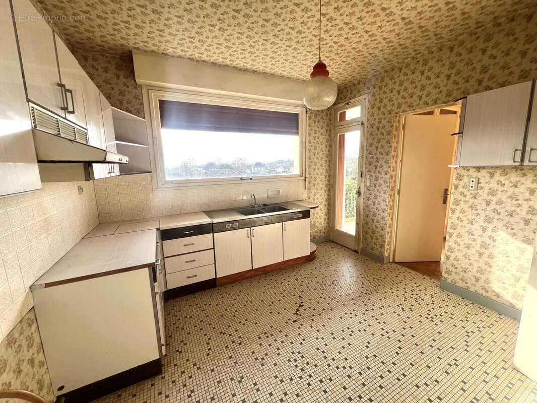 Maison à Egletons en Corrèze - photo 3