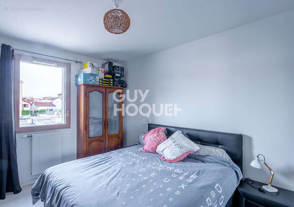 Appartement à SATHONAY-CAMP