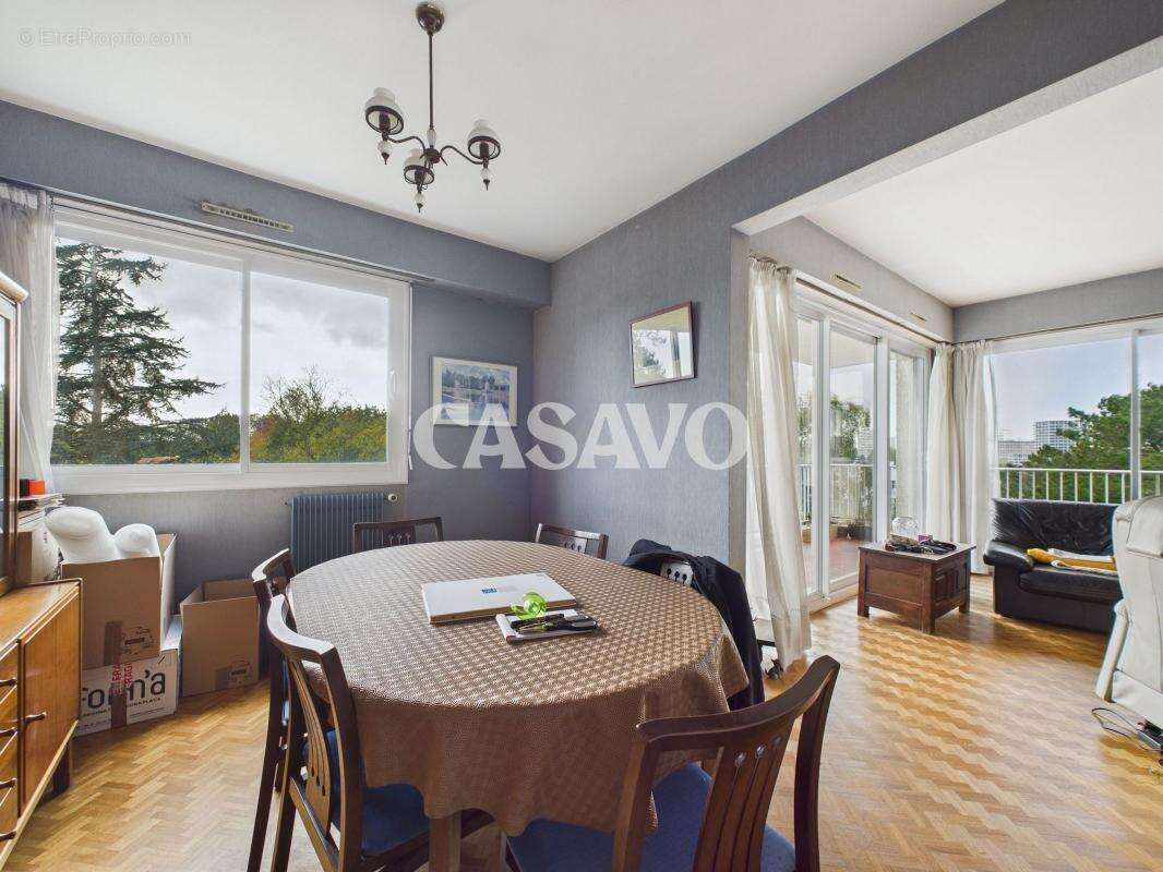 Appartement à SAINT-SEBASTIEN-SUR-LOIRE