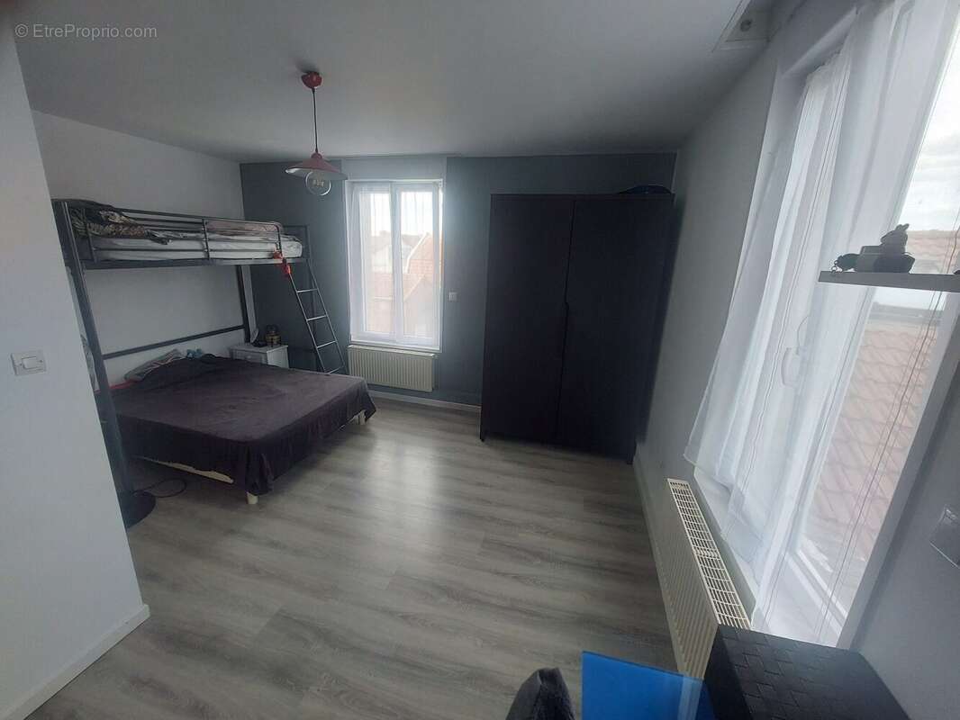 Maison 197 m² à Arras  - photo 7