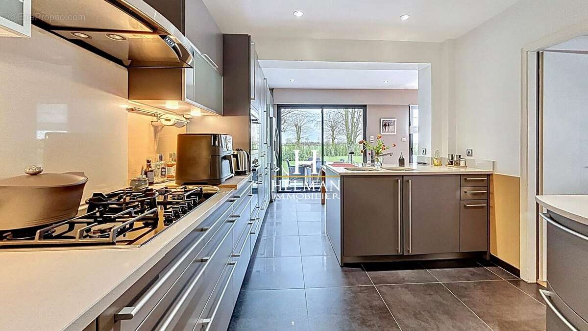 Maison à ESQUELBECQ