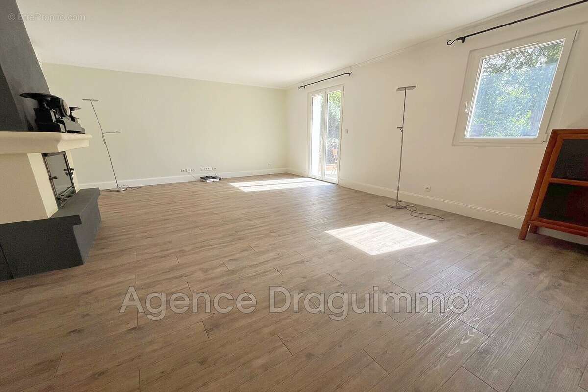 Maison à DRAGUIGNAN