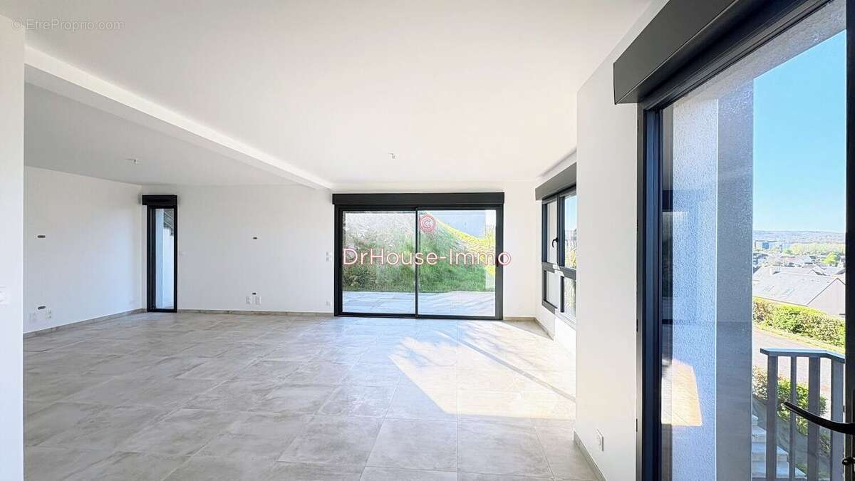 Maison à TOURLAVILLE