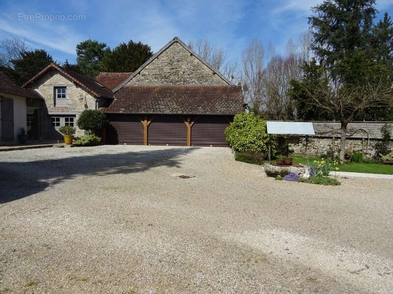 Maison à SAINT-HILAIRE-LES-PLACES