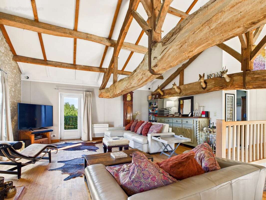 Maison à RAZAC-DE-SAUSSIGNAC