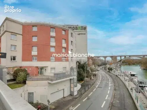 Appartement à NOGENT-SUR-MARNE