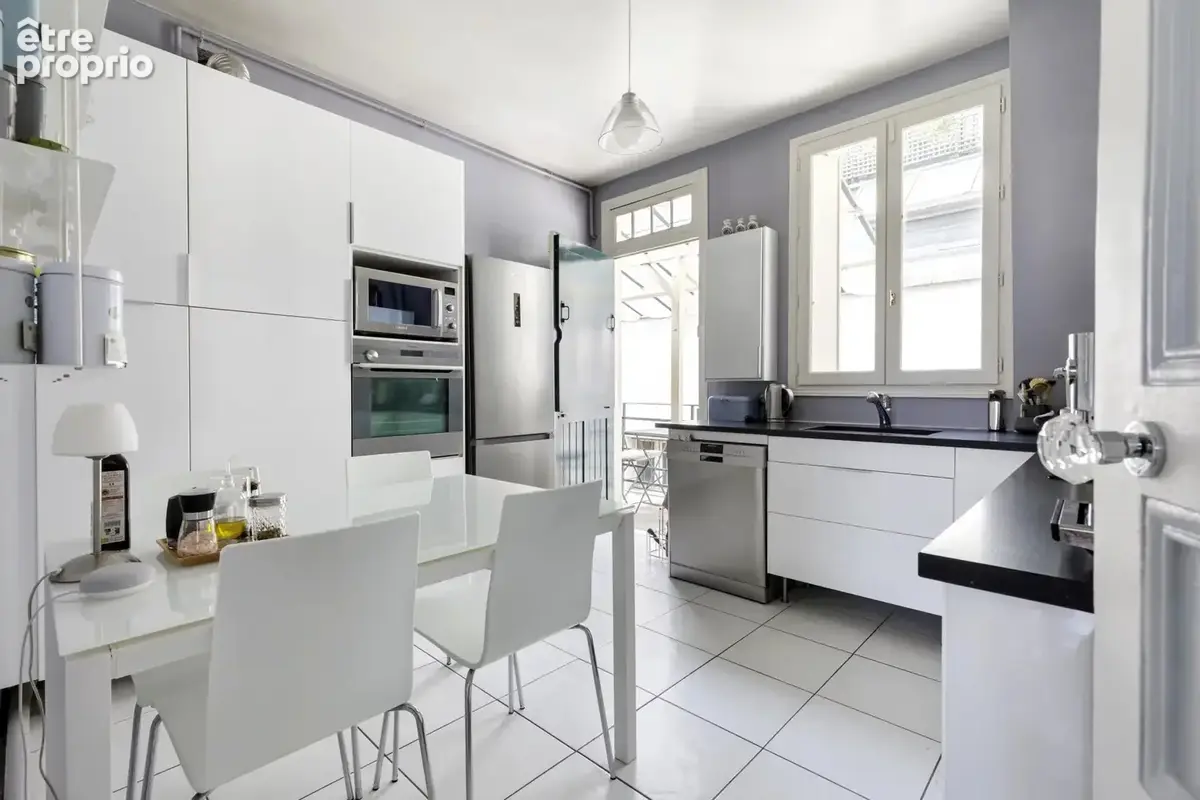 Neuilly Perronet - Voie privée - Appartement 3/4 chambres en dernier étage avec studio et chambre de service - photo 5
