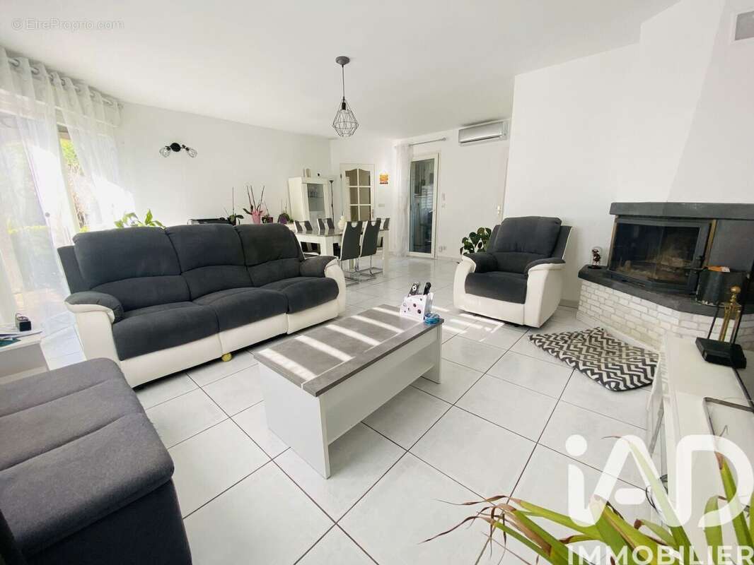 Photo 4 - Maison à SAINT-GENIES-DE-FONTEDIT